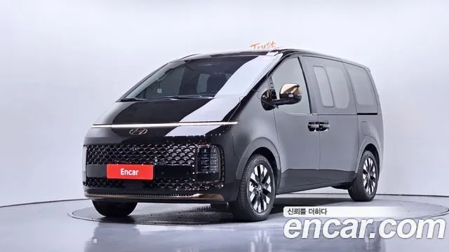 Hyundai Staria HEV 1.6 Lounge 7-Seater