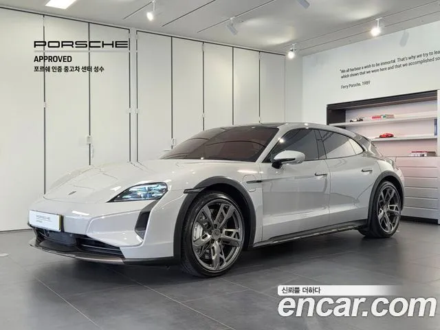 Porsche Taycan Turbo Cross Turismo