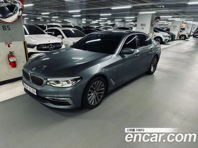 BMW 5-Series 530i xDrive Luxury Plus