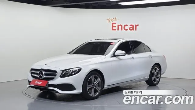 Mercedes-Benz E-Class E300 4MATIC Avnatgarde