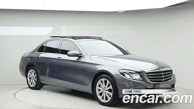 Mercedes-Benz E-Class E300 Exclusive