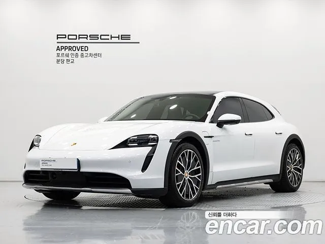 Porsche Taycan 4S Cross Turismo