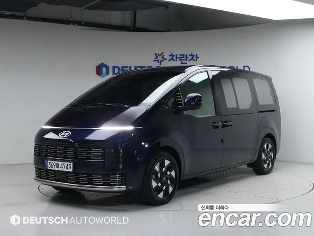 Hyundai Staria HEV 1.6T Lounge 9-Seater