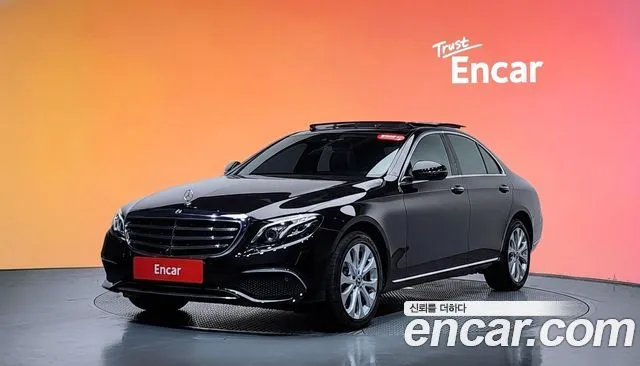 Mercedes-Benz E-Class E300 4MATIC Exclusive