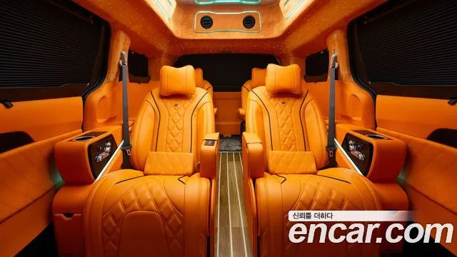 Kia Canival HEV 9-Seater Hi-Limousine