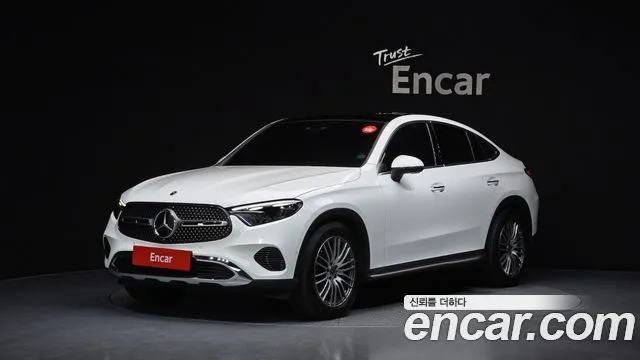 Mercedes-Benz GLC-Class GLC300 4MATIC Avnatgarde Coupe