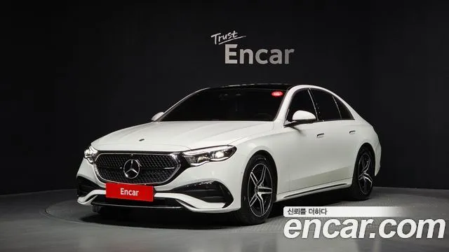 Mercedes-Benz E-Class E300 4MATIC AMG Line