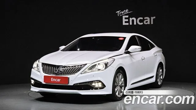 Hyundai Grandeur HG240 Modern