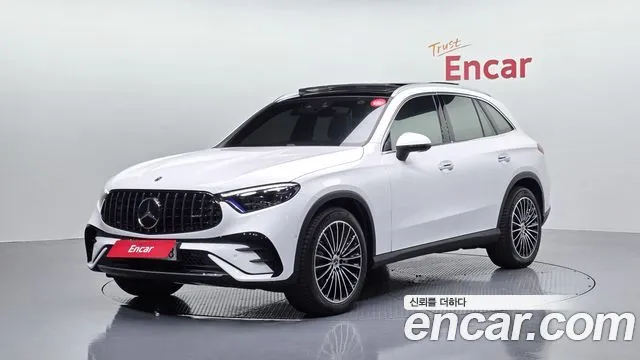 Mercedes-Benz GLC-Class GLC300 4MATIC AMG Line