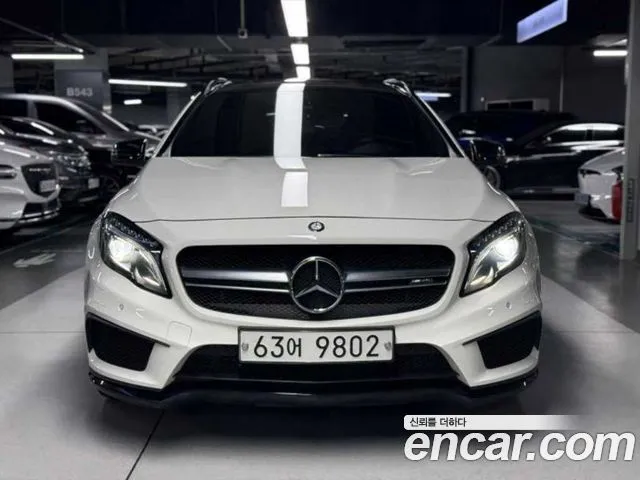 Mercedes-Benz GLA-Class GLA45 AMG 4MATIC