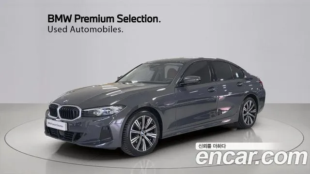 BMW 3-Series 320i