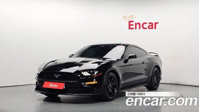 Ford Mustang Coupe