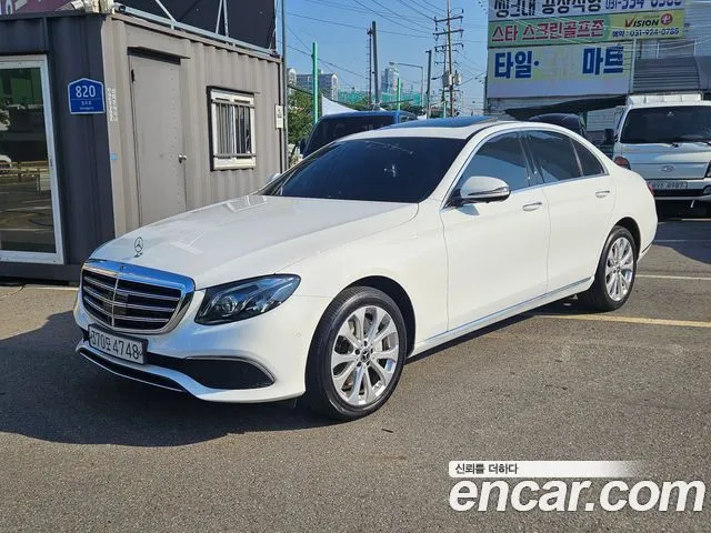 Mercedes-Benz E-Class E300 4MATIC Exclusive