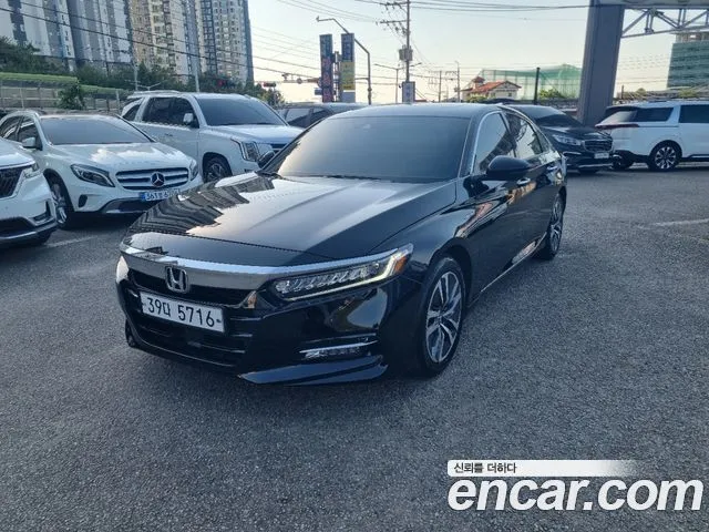 Honda Accord 2.0 Hybrid Touring