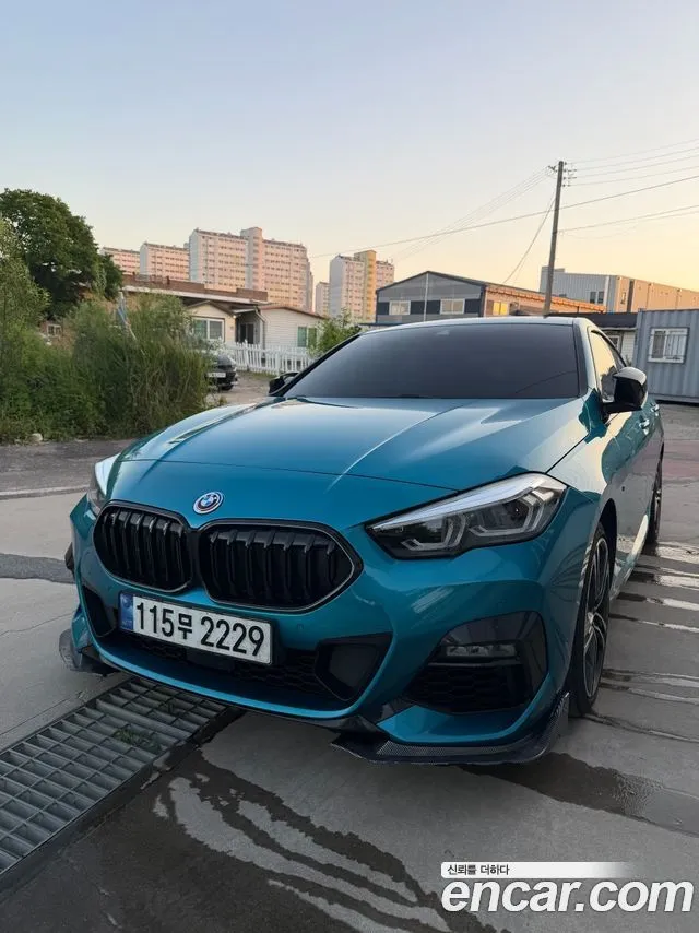 BMW 2-Series 220i M Sports