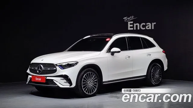 Mercedes-Benz GLC-Class GLC300 4MATIC AMG Line