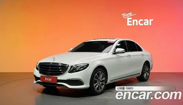 Mercedes-Benz E-Class E300 Exclusive Standard