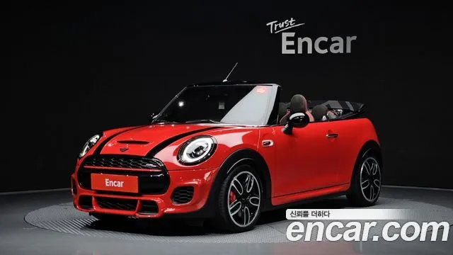 Mini Cooper Convertible JCW