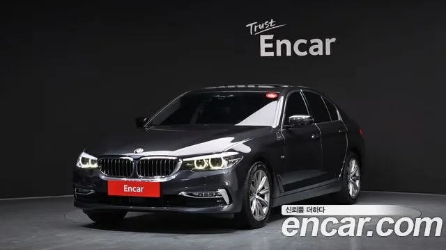 BMW 5-Series 520i Luxury