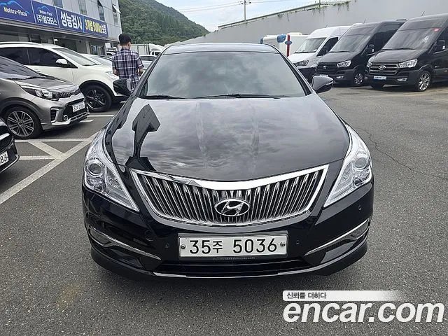 Hyundai Grandeur Premium