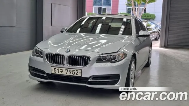 BMW 5-Series 528i xDrive