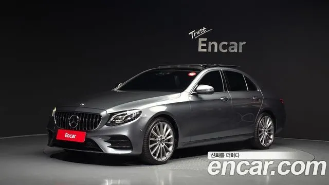 Mercedes-Benz E-Class E350 4MATIC AMG Line