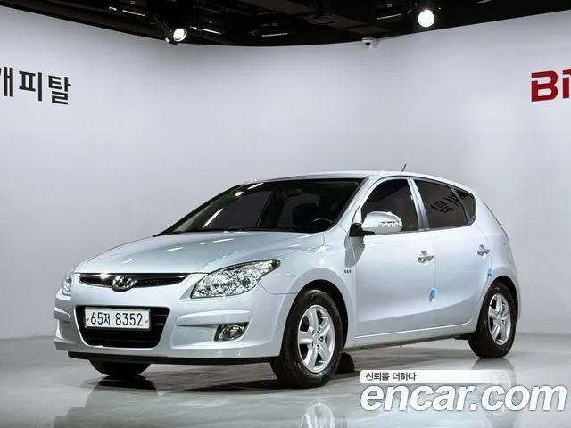 Hyundai i30 1.6 VVT Luxury