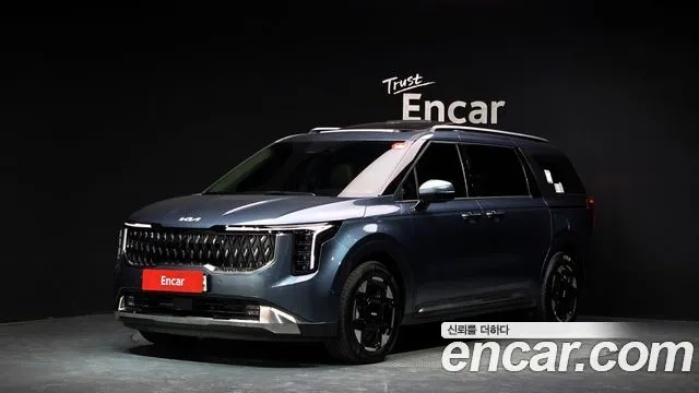 Kia Canival HEV 9seater Signature