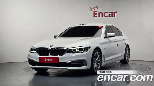 BMW 5-Series 520i Luxury