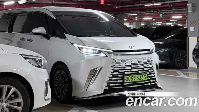 Lexus LM 500h Executive
