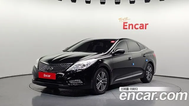 Hyundai Grandeur HG240 Modern