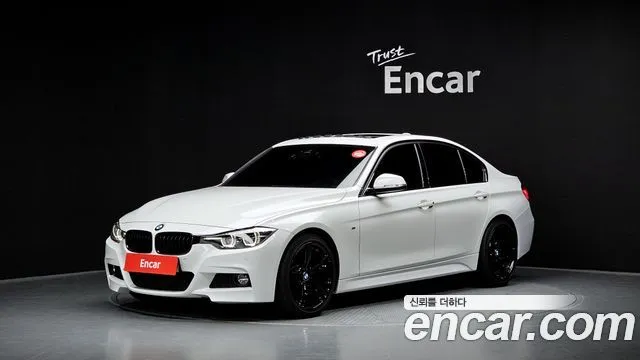 BMW 3-Series 330i M Sport Shadow