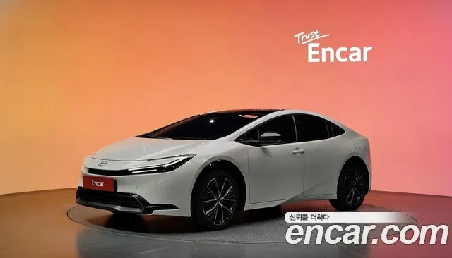 Toyota Prius 2.0 XLE AWD