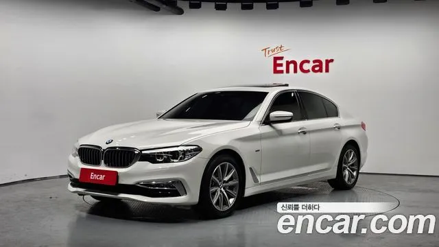 BMW 5-Series 520i Luxury