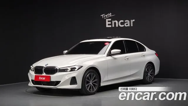 BMW 3-Series 320i
