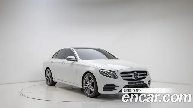 Mercedes-Benz E-Class E300 4MATIC AMG Line