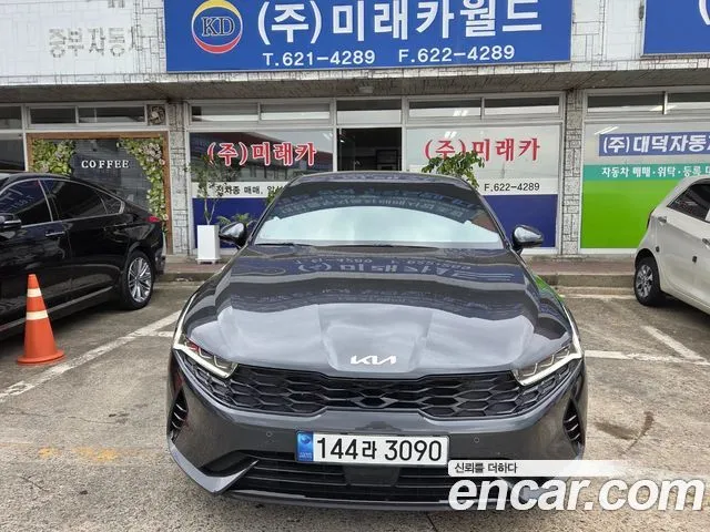 Kia K5 Signature