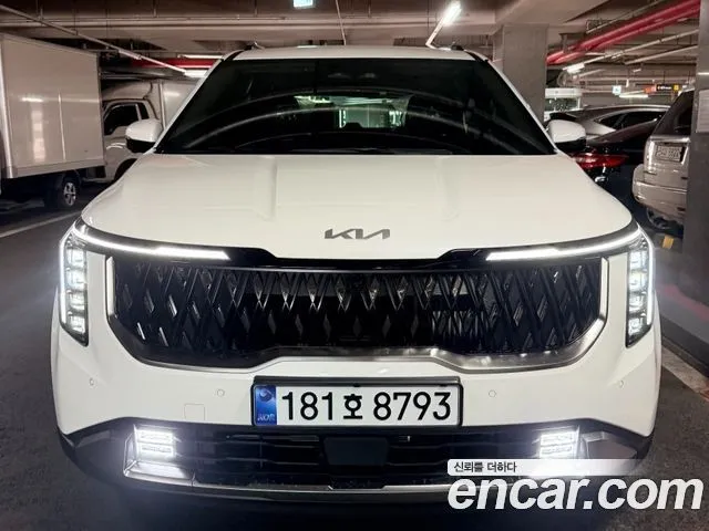 Kia Canival HEV 9seater Signature
