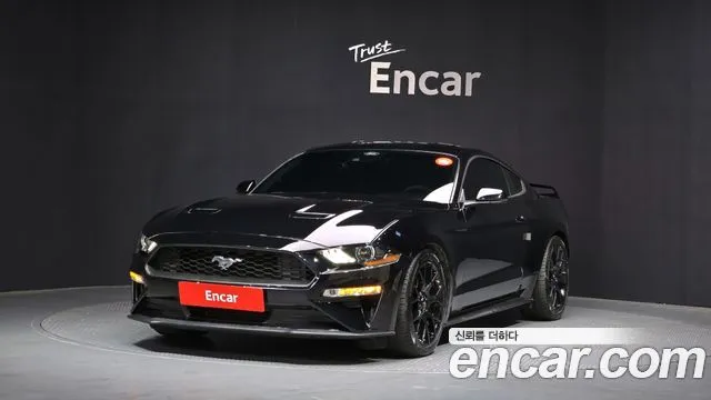Ford Mustang Coupe