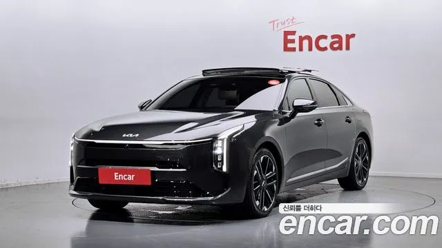 Kia K8 Signature