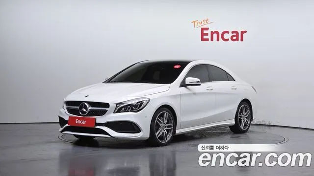 Mercedes-Benz CLA-Class CLA220 AMG Line