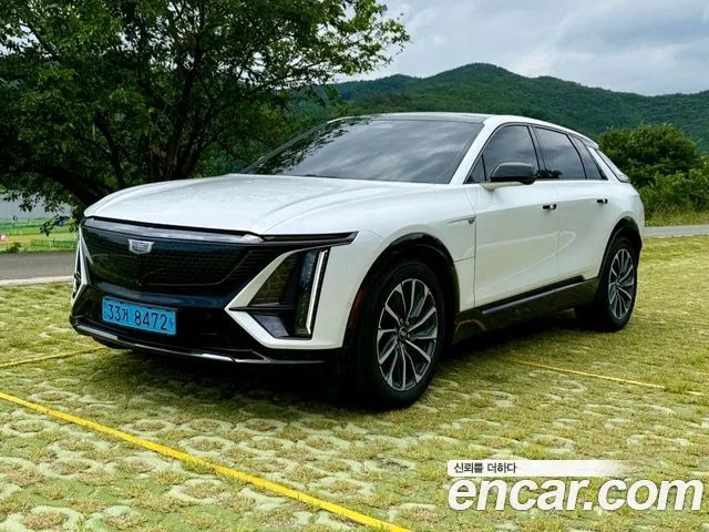 Cadillac Lyriq Sport