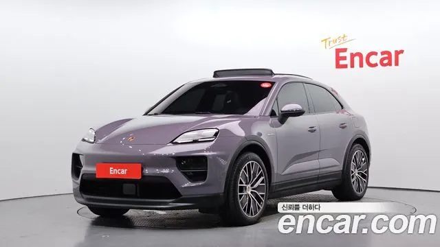 Porsche Macan Base 4