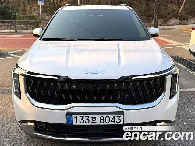 Kia Canival HEV 9seater Signature