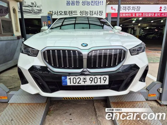 BMW 5-Series 530i xDrive M Sport
