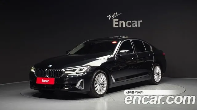 BMW 5-Series 530i xDrive Luxury