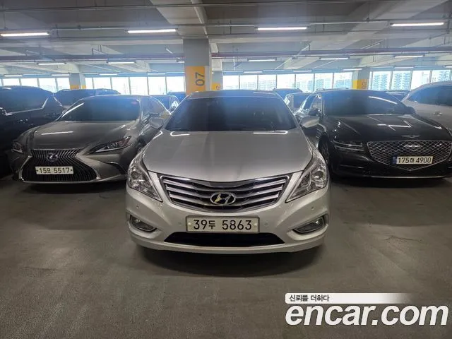 Hyundai Grandeur HG240 Luxury