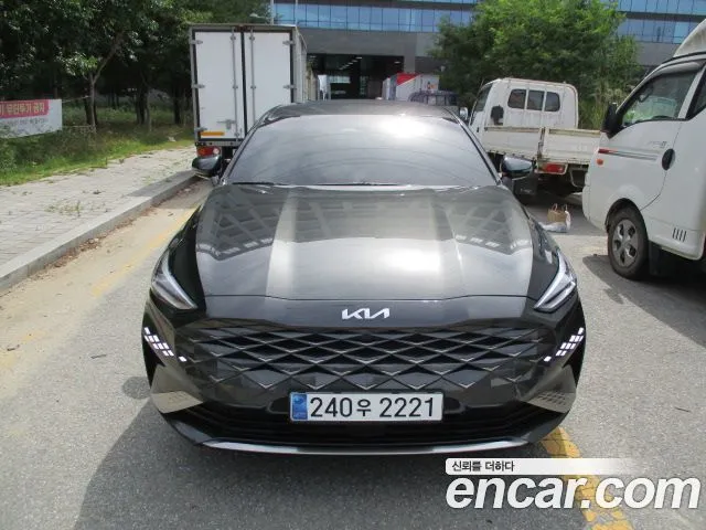 Kia K8 Signature