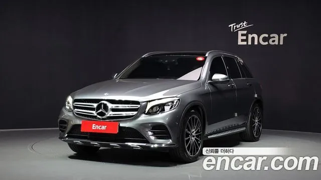 Mercedes-Benz GLC-Class GLC300 4MATIC AMG Line