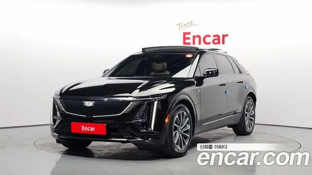 Cadillac Lyriq Sport